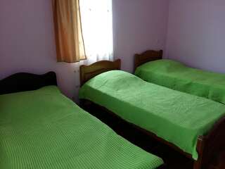 Гостевой дом Guest house LIA Батуми Классический трехместный номер-8